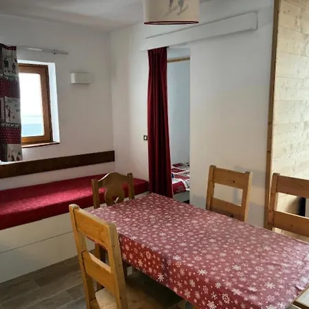 Altineige - Pour 4 Personnes Mae-9194 *